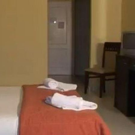 Hotel Denny'S Inn Alimos Luaran gambar