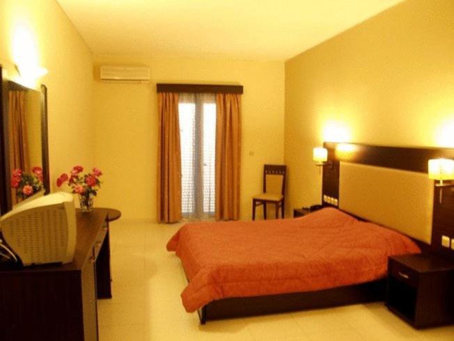 Hotel Denny'S Inn Alimos Luaran gambar